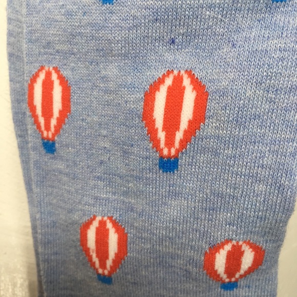 NWT Blue Sky Hot Air Balloon Funky socks Size 6-12 - Picture 3 of 3